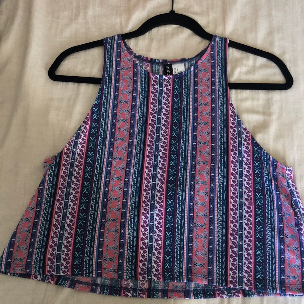 Crop top